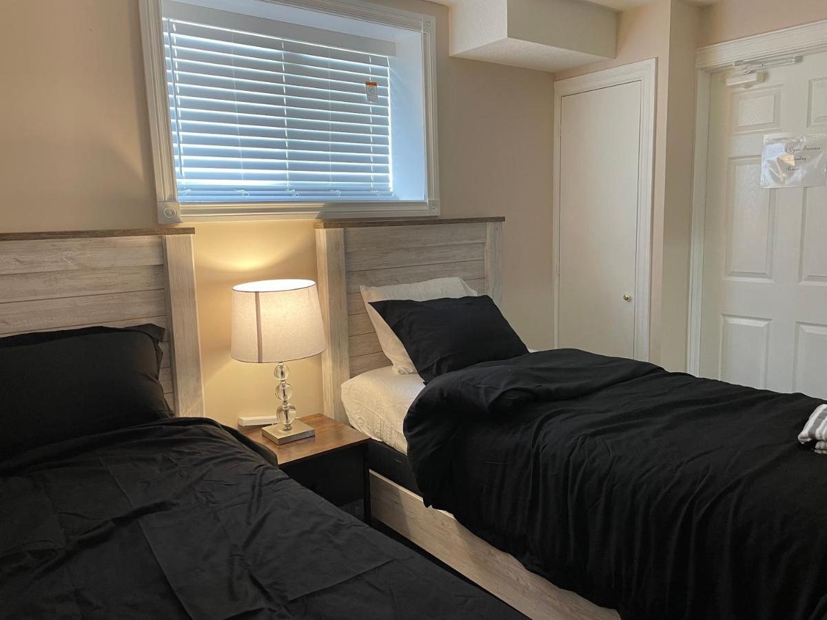 Super Luxury & Cozy Lower Level Apartment In Nw Calgary, Ab Close To Banff 외부 사진